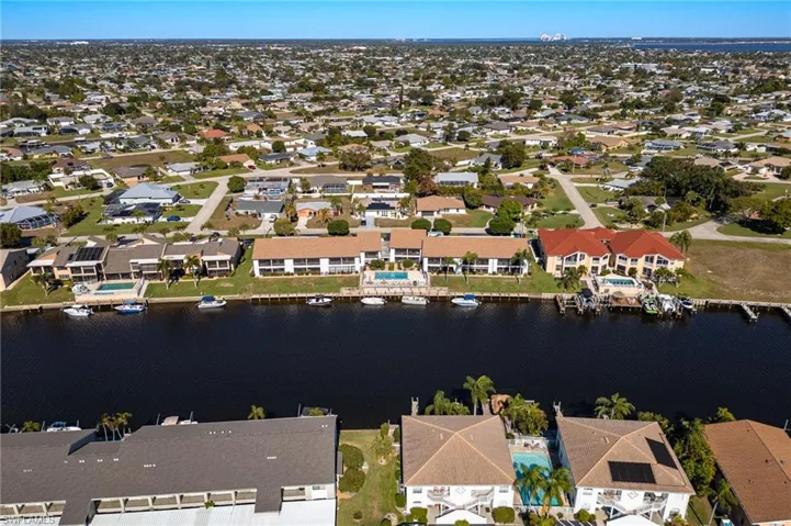 3736 Se 12th Ave 101, Cape Coral, Florida 33904