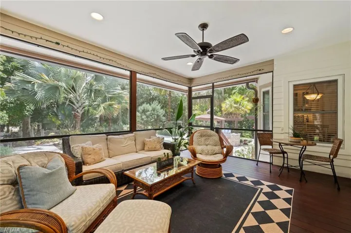 5070  Tamarind Ridge  DR, Naples, FL 34119