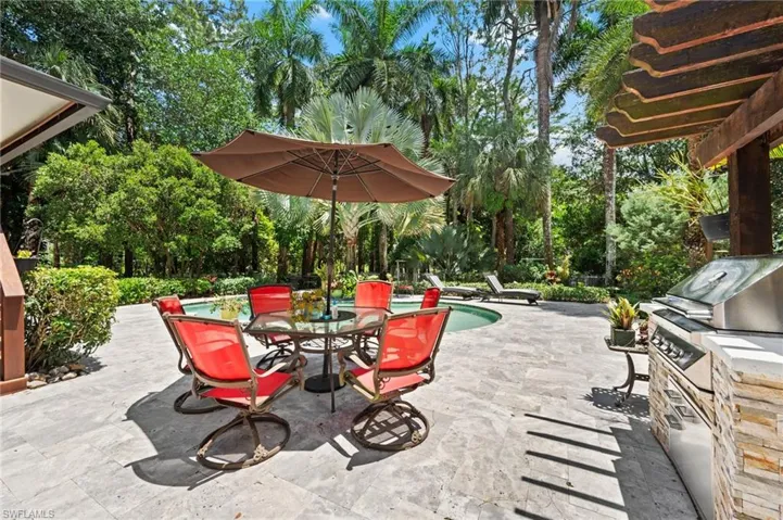 5070  Tamarind Ridge  DR, Naples, FL 34119