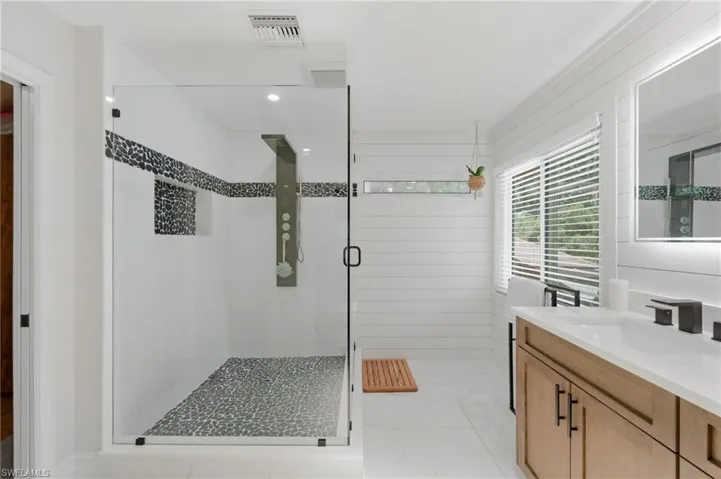 5070  Tamarind Ridge  DR, Naples, FL 34119