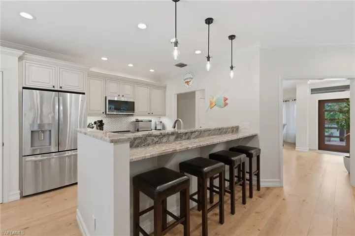 5070  Tamarind Ridge  DR, Naples, FL 34119