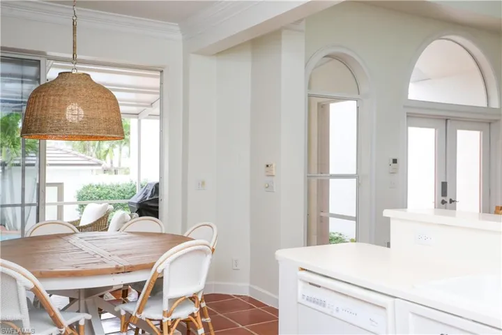 1136  6th S ST, Naples, FL 34102