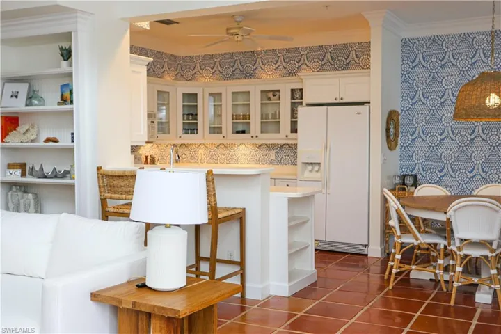1136  6th S ST, Naples, FL 34102