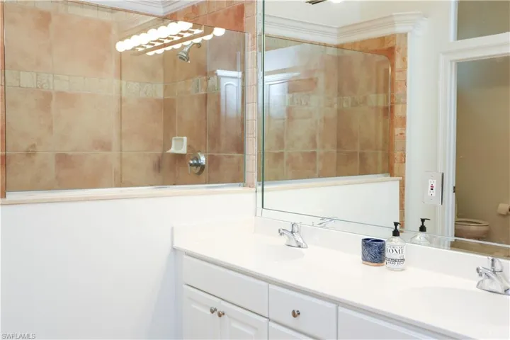 1136  6th S ST, Naples, FL 34102