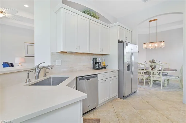 10251 Glastonbury Cir # 201, Fort Myers, Florida 33913
