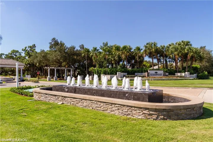 2285 Harmony LN # 203, NAPLES FL 34109