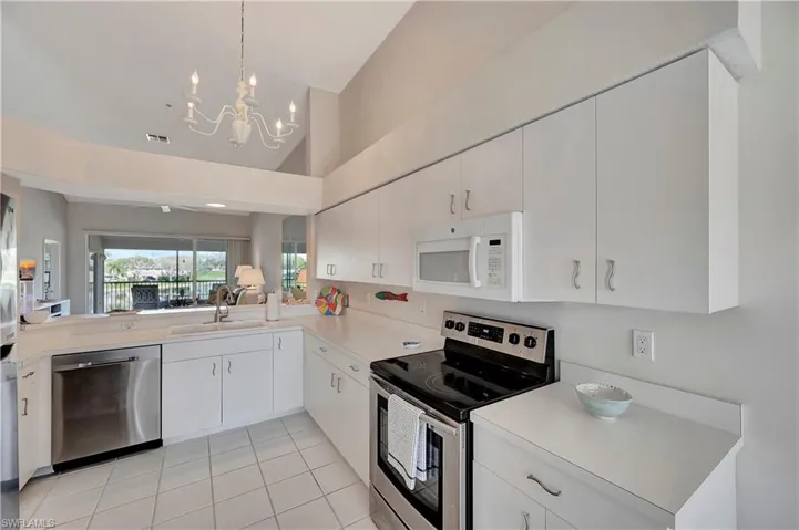 2285 Harmony LN # 203, NAPLES FL 34109