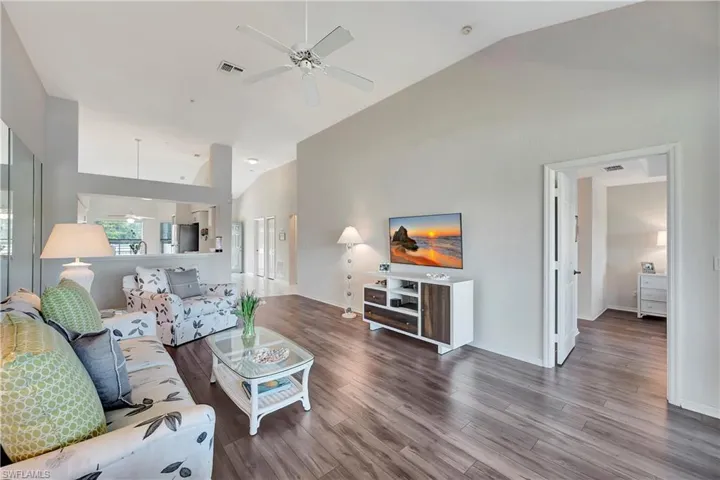 2285 Harmony LN # 203, NAPLES FL 34109