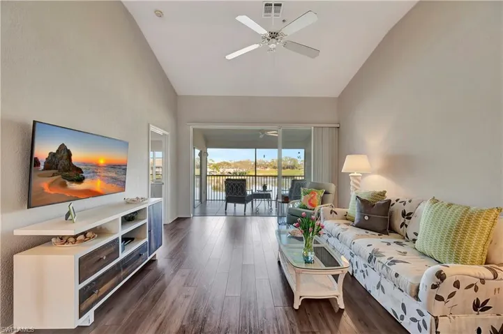 2285 Harmony LN # 203, NAPLES FL 34109