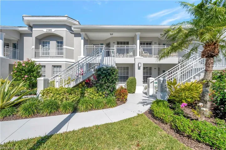 2285 Harmony LN # 203, NAPLES FL 34109