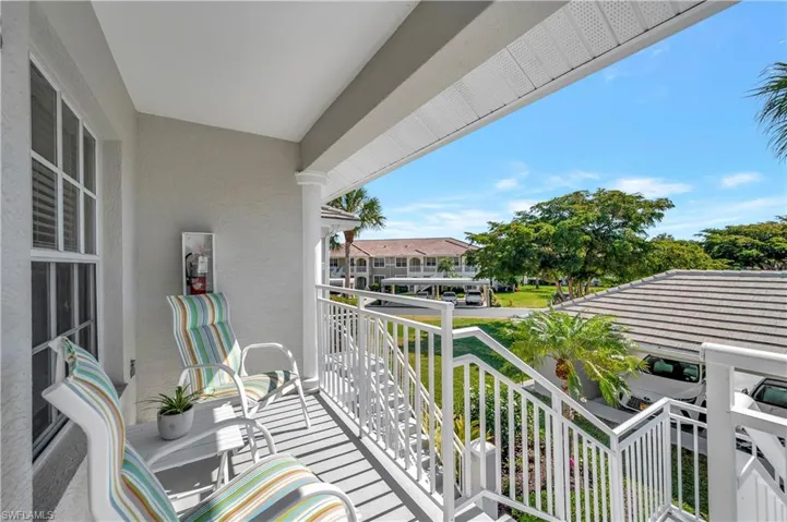 Sunny South Facing Front porch!