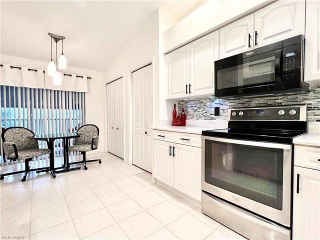 Breakfast room with 2 pantries