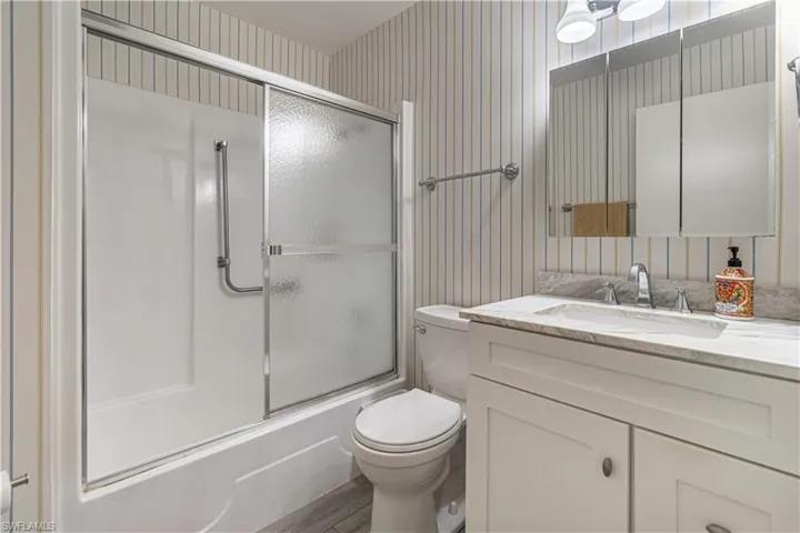 1747  Pebble Beach  DR, Fort Myers, FL 33907