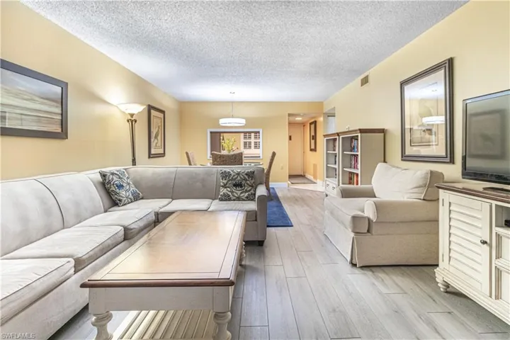 1747  Pebble Beach  DR, Fort Myers, FL 33907