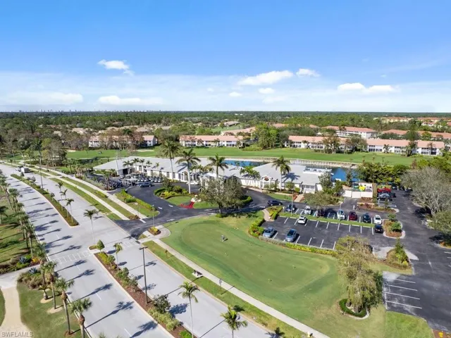 91  Glen Eagle  CIR, Naples, FL 34104