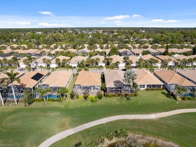 91  Glen Eagle  CIR, Naples, FL 34104
