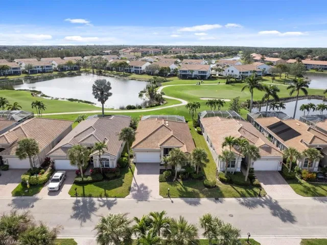 91  Glen Eagle  CIR, Naples, FL 34104