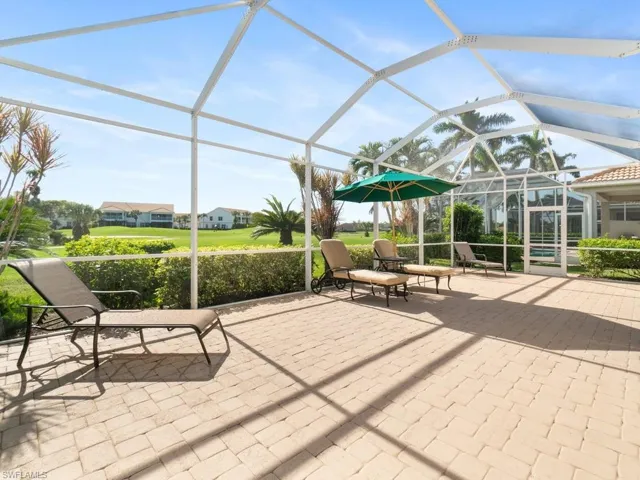 91  Glen Eagle  CIR, Naples, FL 34104