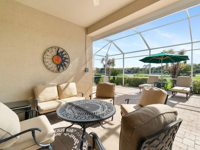 91  Glen Eagle  CIR, Naples, FL 34104