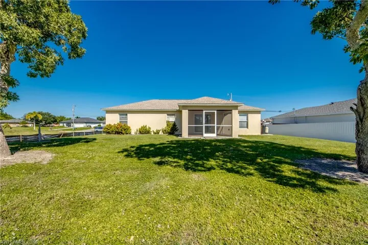 516 Nw 26th Ter, Cape Coral, Florida 33993