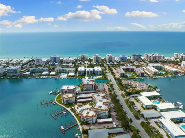 222 Harbour Dr # 207, Naples, Florida 34103