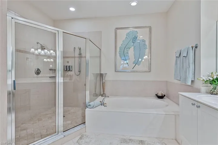 9110 Cascada Way # 201, Naples, Florida 34114