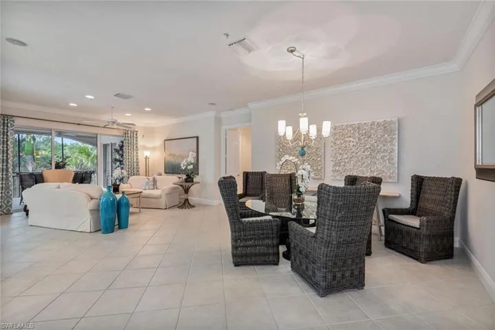 9110 Cascada Way # 201, Naples, Florida 34114