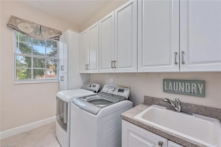 9110 Cascada Way # 201, Naples, Florida 34114