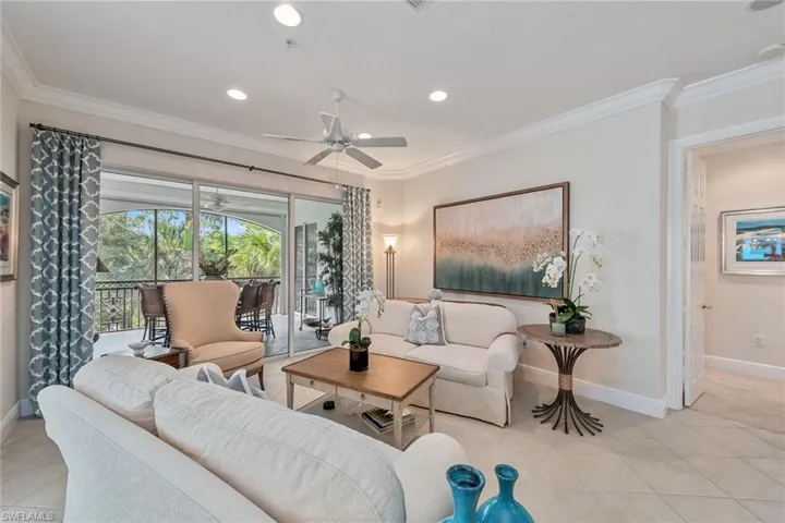9110 Cascada Way # 201, Naples, Florida 34114