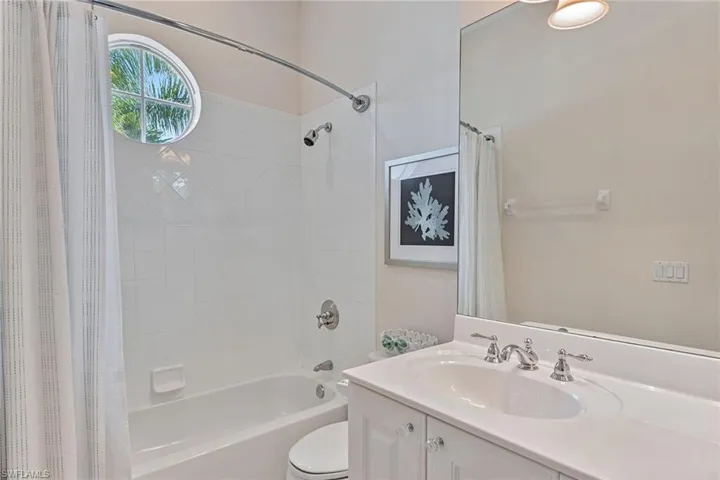 9110 Cascada Way # 201, Naples, Florida 34114