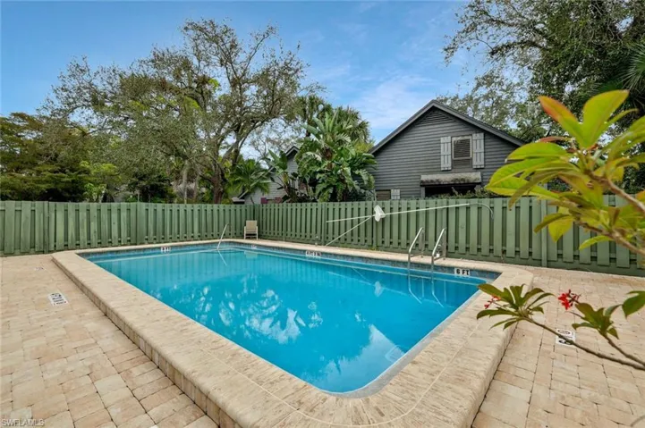 Community pool