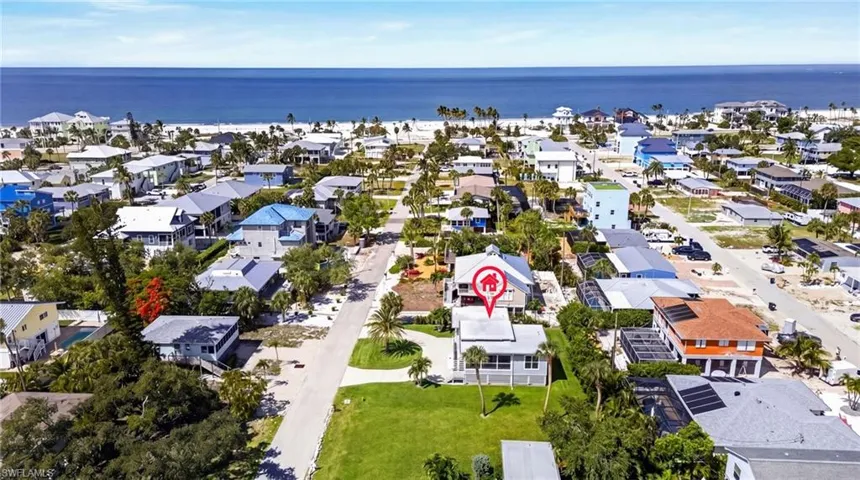 167 Mandalay Rd, Fort Myers Beach, Florida 33931