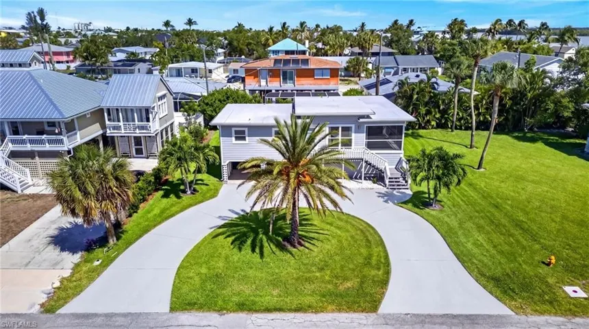 167 Mandalay Rd, Fort Myers Beach, Florida 33931