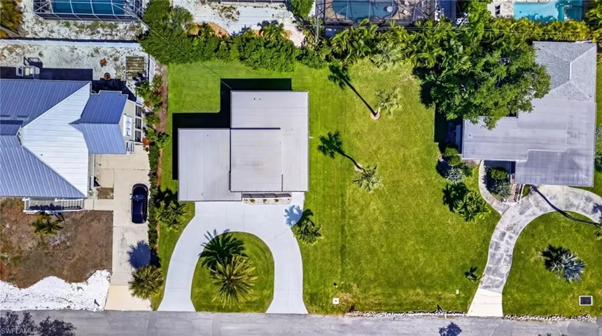 167 Mandalay Rd, Fort Myers Beach, Florida 33931