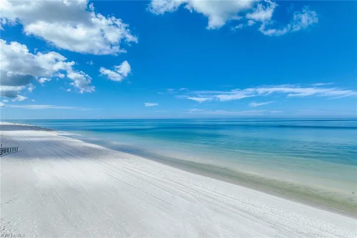 4301  Gulf Shore N BLVD, Naples, FL 34103
