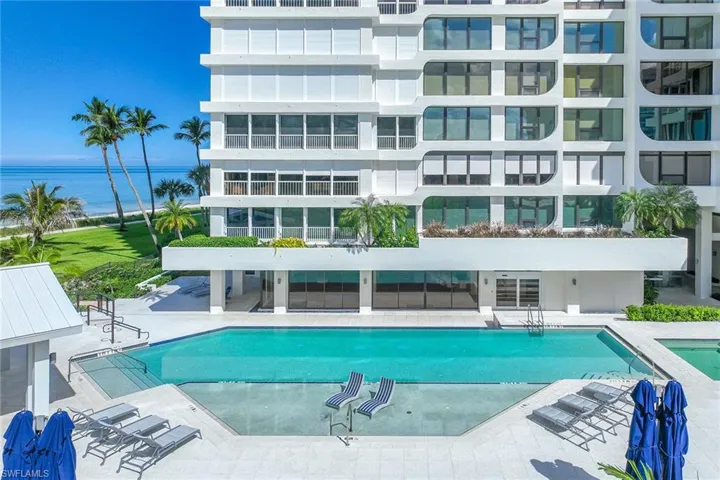 4301  Gulf Shore N BLVD, Naples, FL 34103