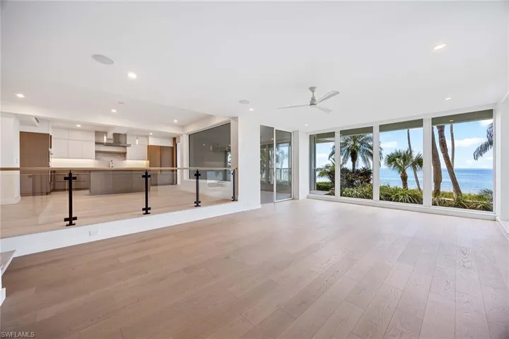 4301  Gulf Shore N BLVD, Naples, FL 34103