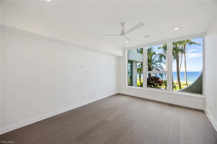4301  Gulf Shore N BLVD, Naples, FL 34103