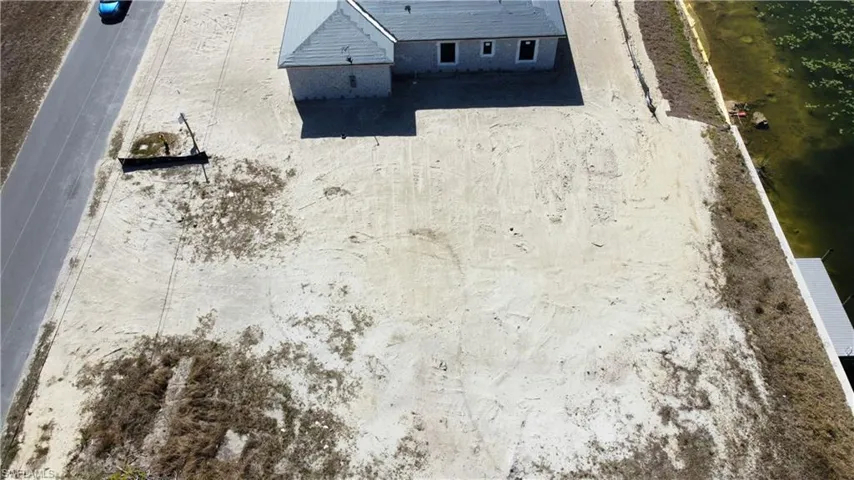 Aerial view of property and surrounding area