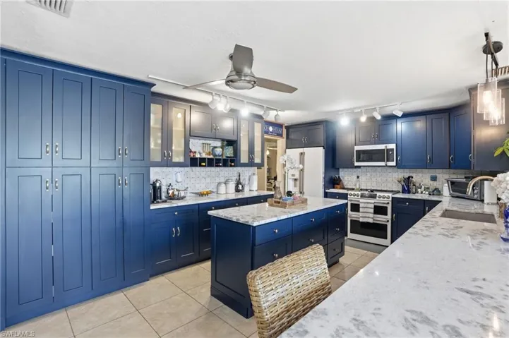 5205 Tiffany Ct, Cape Coral, Florida 33904