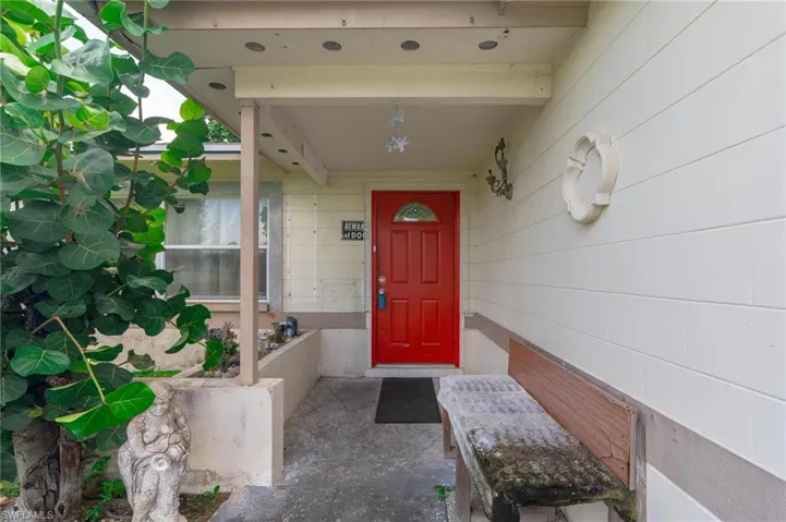 1208 Barnsdale St, Lehigh Acres, Florida 33936