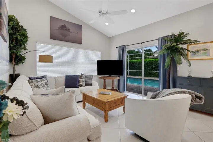 505 Raven Way, Naples, Florida 34110
