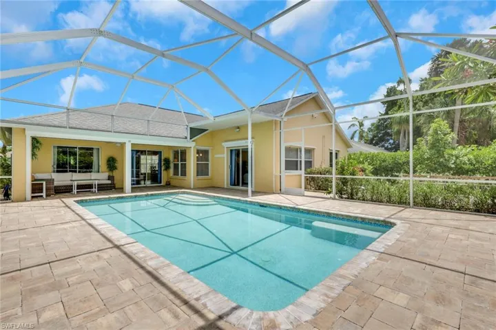 505 Raven Way, Naples, Florida 34110