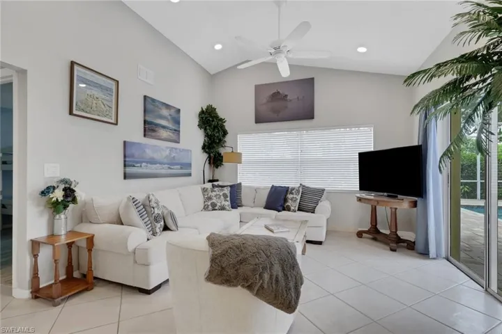 505 Raven Way, Naples, Florida 34110