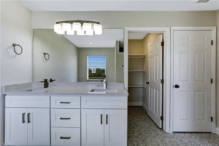 14047 Danpark Loop, Fort Myers, Florida 33912