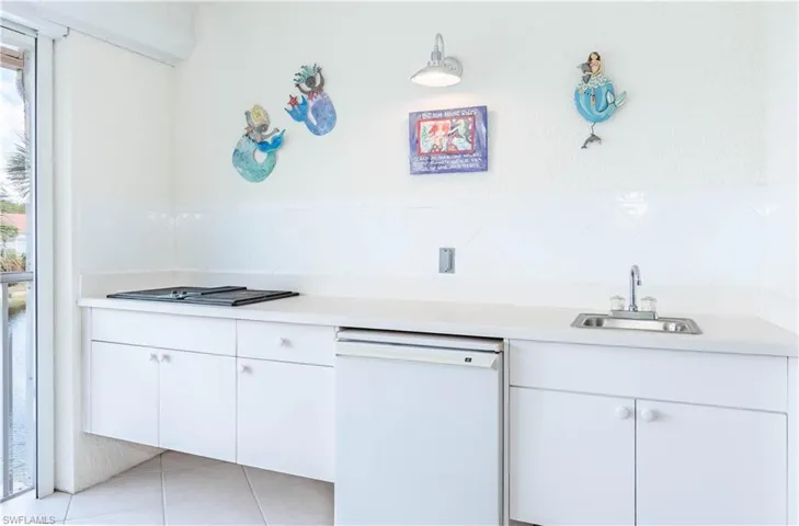 Outdoor Kitchen