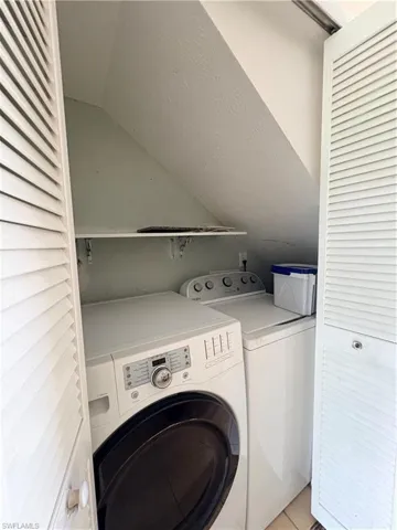 4514 Sw 8th Pl 11, Cape Coral, Florida 33914