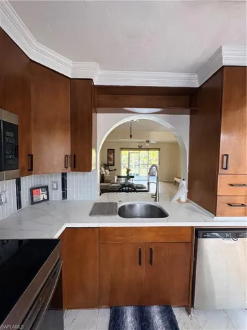 4514 Sw 8th Pl 11, Cape Coral, Florida 33914