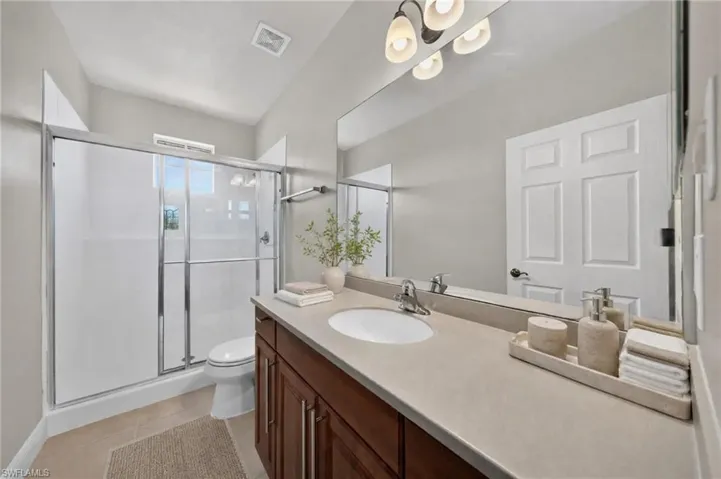 13954 Bently Cir, Fort Myers, Florida 33912