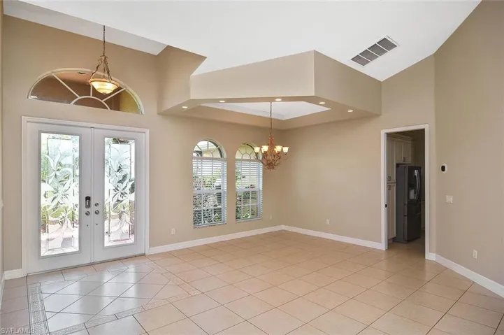 Living Dining Area